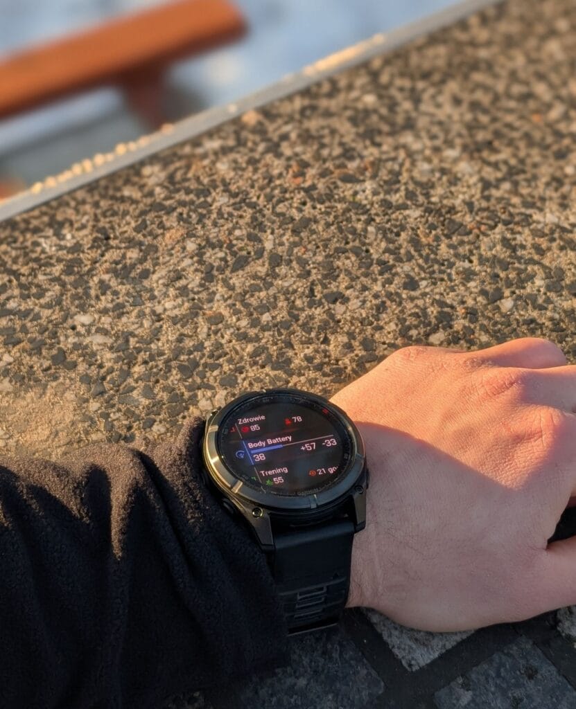 Garmin Fenix 8 Pro MicroLED
Ekran MicroLED