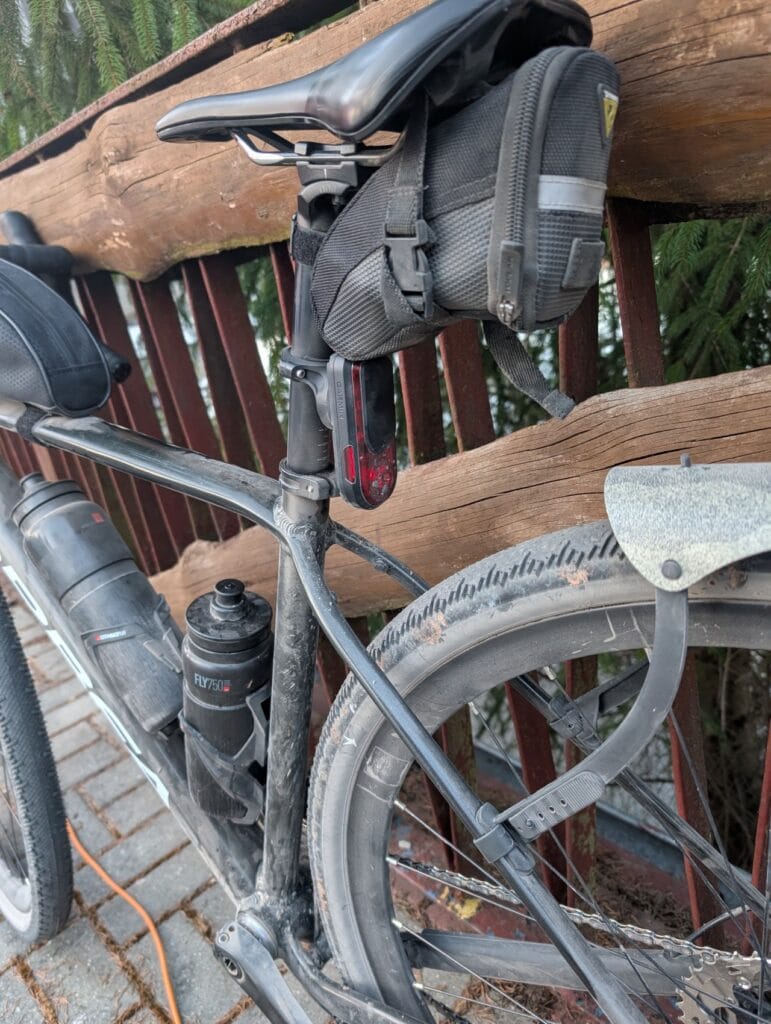 Długa przerwa, wielkie nadzieje – Recenzja Garmin Varia RearVue 820 14 Garmin Varia RearVue 820