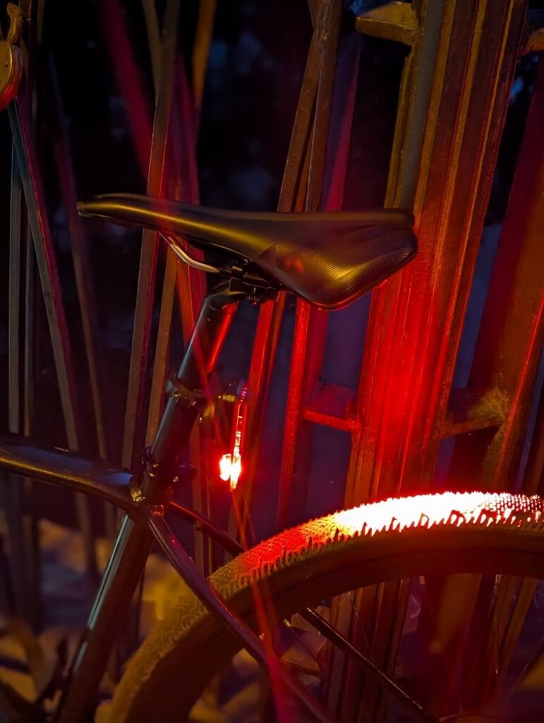 Długa przerwa, wielkie nadzieje – Recenzja Garmin Varia RearVue 820 5 Garmin Varia RearVue 820