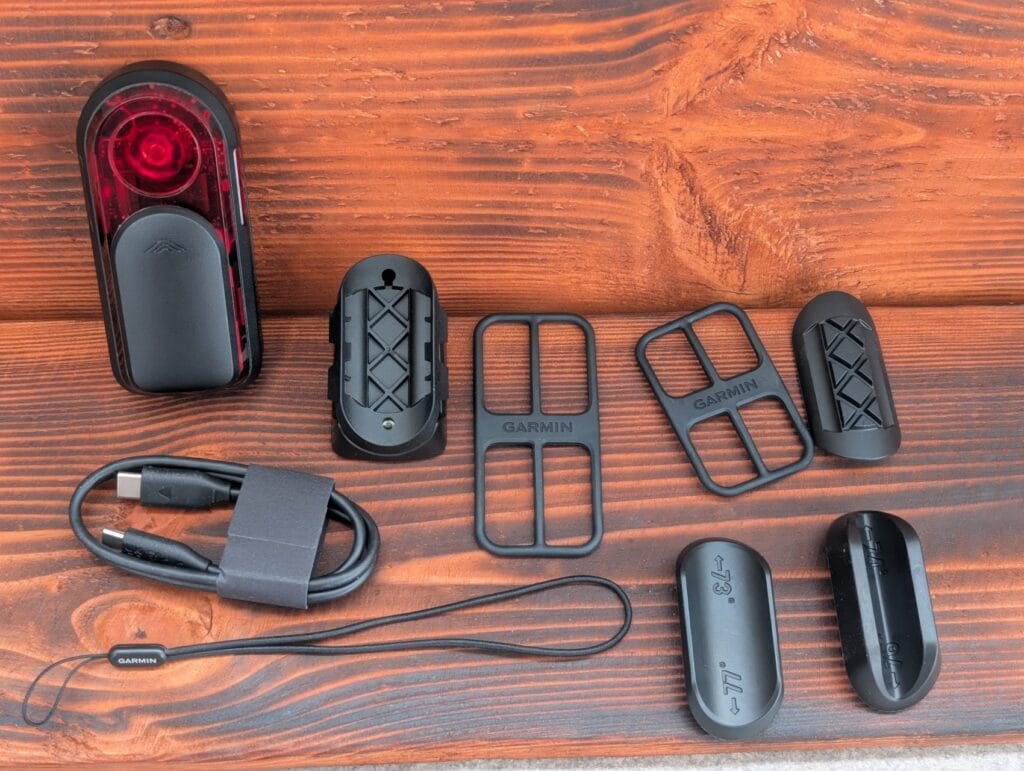 Długa przerwa, wielkie nadzieje – Recenzja Garmin Varia RearVue 820 11 Garmin Varia RearVue 820