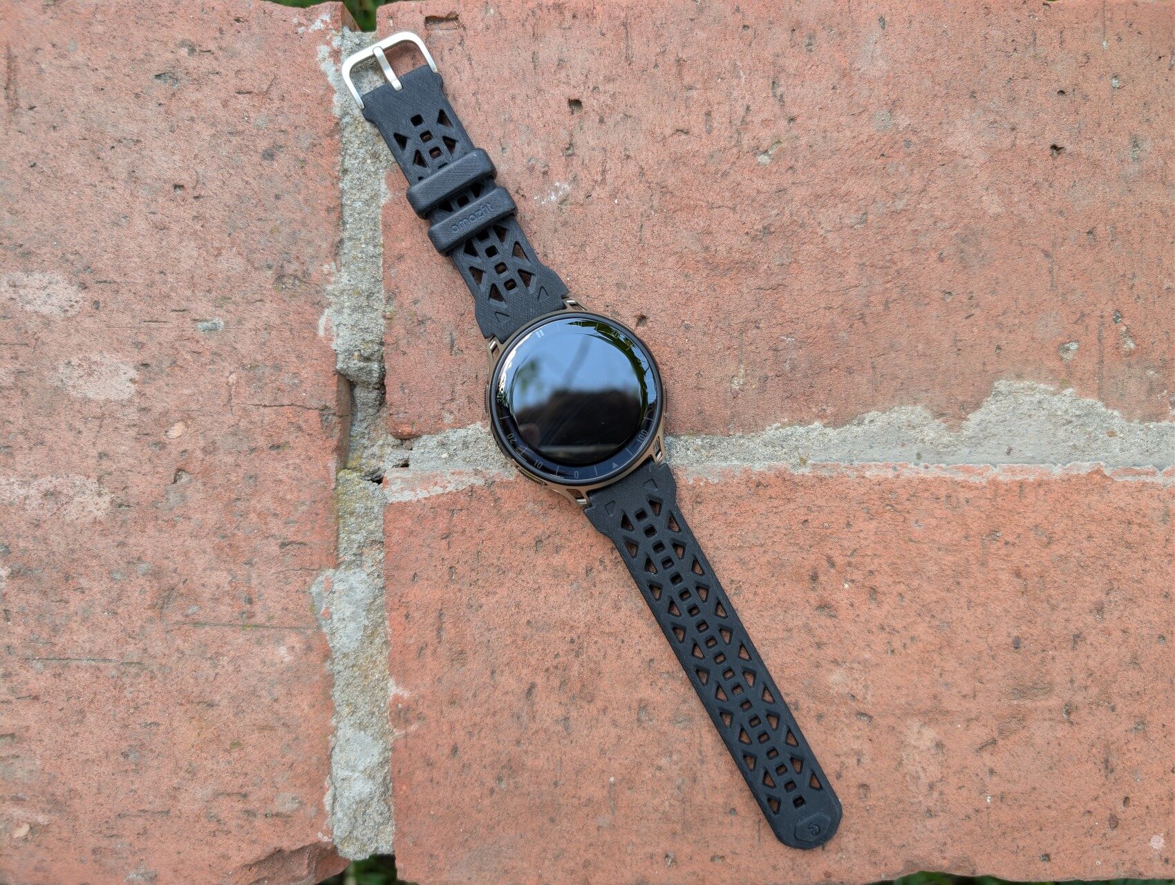 Recenzja Amazfit Cheetah 2 Pro – czy to idealny zegarek dla biegaczy?